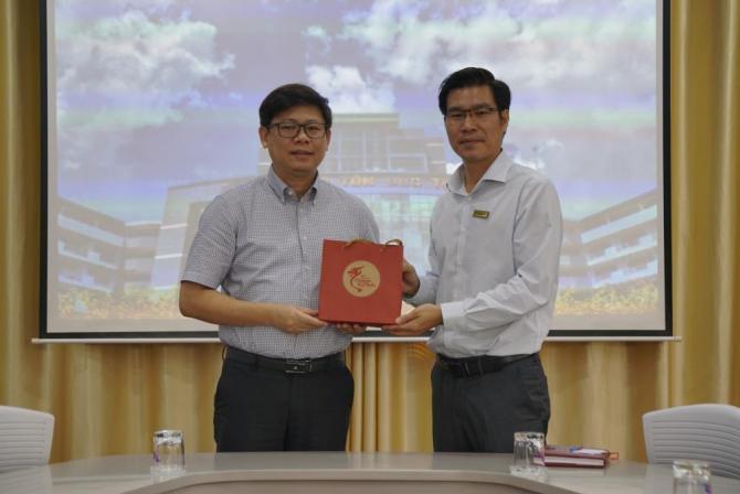 Học viện Công nghệ bưu chính-viễn thông thăm và làm việc với Đại học Tôn Đức Thắng