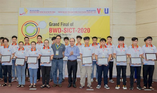 Trường Đại học Công nghệ Thông tin và Truyền thông Việt-Hàn, ĐHĐN tổ chức thành công Cuộc thi Sinh viên lập trình thiết kế web