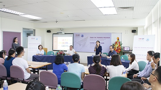 Viện Nghiên cứu và Đào tạo Việt - Anh, Đại học Đà Nẵng tổ chức chuỗi sự kiện khởi nghiệp đổi mới sáng tạo và ký kết hợp tác với các doanh nghiệp