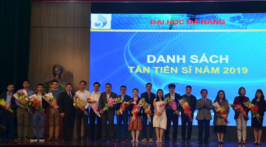 Đại học Đà Nẵng có thêm 08 tân Phó giáo sư, 83 tân Tiến sĩ: Động lực mới cho phát triển bền vững