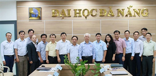 Ủy ban Văn hóa Giáo dục Thanh niên, Thiếu niên và Nhi đồng của Quốc hội làm việc với Đại học Đà Nẵng để khảo sát việc thực hiện chính sách, pháp luật về kiểm định chất lượng giáo dục đại học