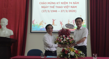 Giám đốc Đại học Đà Nẵng chúc mừng Khoa Giáo dục Thể chất và Trung tâm Thể thao nhân ngày 27/3