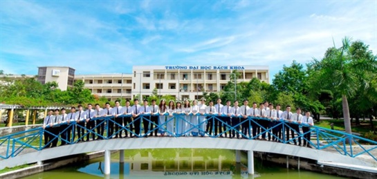 Trường Đại học Bách khoa-Đại học Đà Nẵng tiên phong tuyển sinh các ngành mới về AI, IoT và Robot sẵn sàng cho kỷ nguyên 4.0