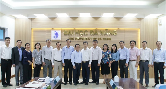 Phó Bí thư Thường trực Thành ủy Đà Nẵng Nguyễn Văn Quảng và đoàn công tác làm việc với Ban Thường vụ Đảng ủy Đại học Đà Nẵng