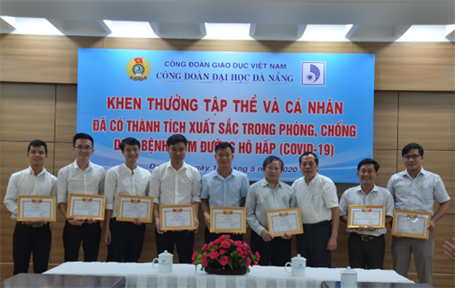 Công đoàn Đại học Đà Nẵng khen thưởng các tập thể và cá nhân xuất sắc trong công tác phòng chống dịch Covid-19