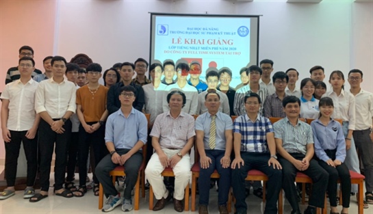 Trường Đại học Sư phạm Kỹ thuật-ĐHĐN khai giảng lớp tiếng Nhật cho sinh viên do Công ty Full Time System, Nhật Bản tài trợ