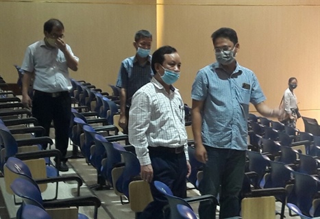 Ban Giám đốc Đại học Đà Nẵng thăm hỏi, kiểm tra công tác đảm bảo an toàn trường học phòng, chống Covid-19 đón sinh viên trở lại học tập