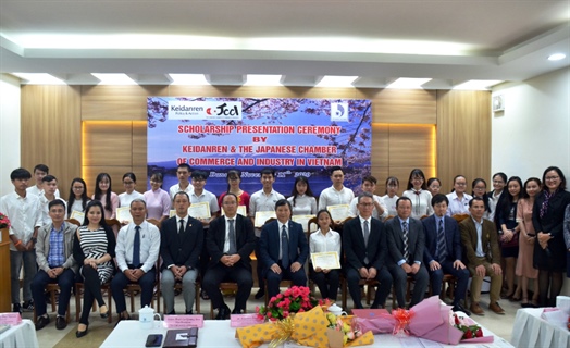 Liên đoàn Kinh tế và Hiệp hội Doanh nghiệp Nhật Bản trao Học bổng Keidairen & JCCI năm 2020 cho sinh viên Đại học Đà Nẵng