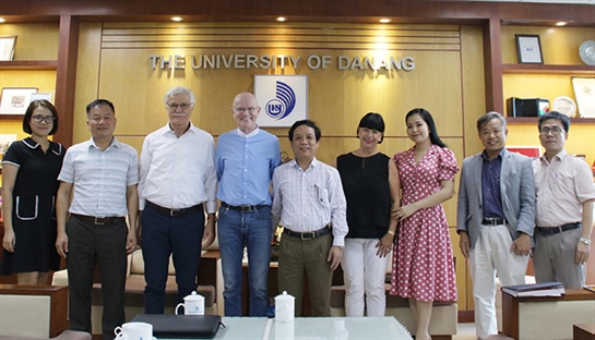 Giám đốc Đại học Đà Nẵng tiếp Giáo sư Danh dự Erich Johann Lejeune - Chủ tịch Tổ chức “Trái tim vì trái tim”, CHLB Đức