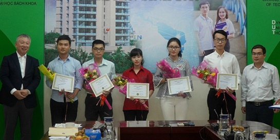 Nhiều học bổng tiếp thêm động lực cho sinh viên Đại học Đà Nẵng trong năm học mới