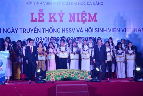 Hội Sinh viên ĐHĐN tổ chức Lễ kỷ niệm 70 năm Ngày truyền thống Học sinh Sinh viên và tuyên dương “Sinh viên 5 tốt”