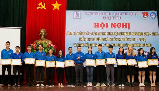 Hội nghị tổng kết công tác Đoàn Thanh niên, Hội Sinh viên ĐHĐN năm học 2018- 2019 và Chiến dịch sinh viên tình nguyện hè 2019