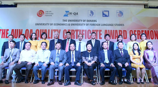 Lễ đón nhận Chứng nhận các chương trình đào tạo của Trường Đại học Kinh tế, Trường Đại học Ngoại ngữ-ĐHĐN đạt chất lượng AUN-QA