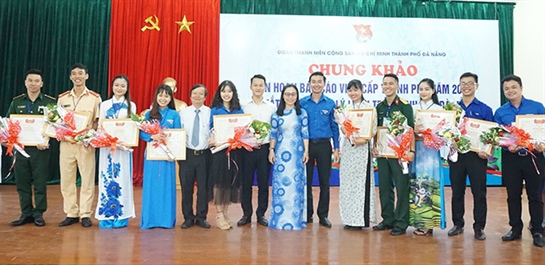 Sinh viên Đại học Đà Nẵng đạt giải cao Liên hoan Báo cáo viên trẻ xuất sắc thành phố năm 2019