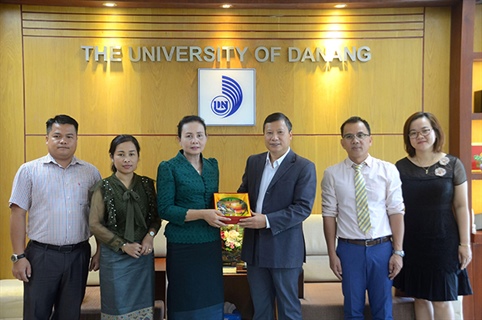 Đại học Đà Nẵng tiếp và làm việc với Đoàn cán bộ tỉnh Champasak, CHDCND Lào