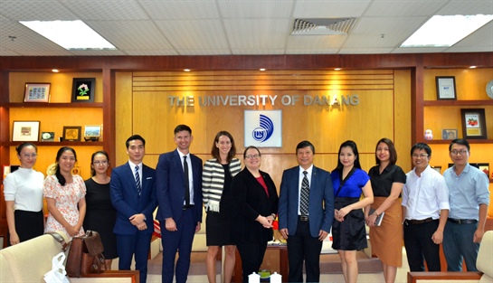 Lãnh đạo Đại học Đà Nẵng tiếp và làm việc với Tổng Lãnh sự quán Hoa Kỳ tại thành phố Hồ Chí Minh