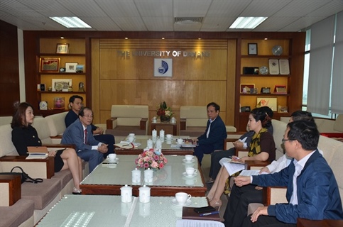 Đại học Đà Nẵng triển khai hợp tác với Hội đồng Khảo thí Tiếng Anh Đại học Cambridge, Vương quốc Anh