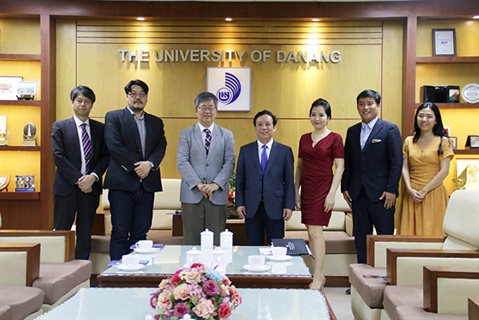 Giám đốc Đại học Đà Nẵng tiếp Đoàn công tác Đại học Quốc gia Yokohama