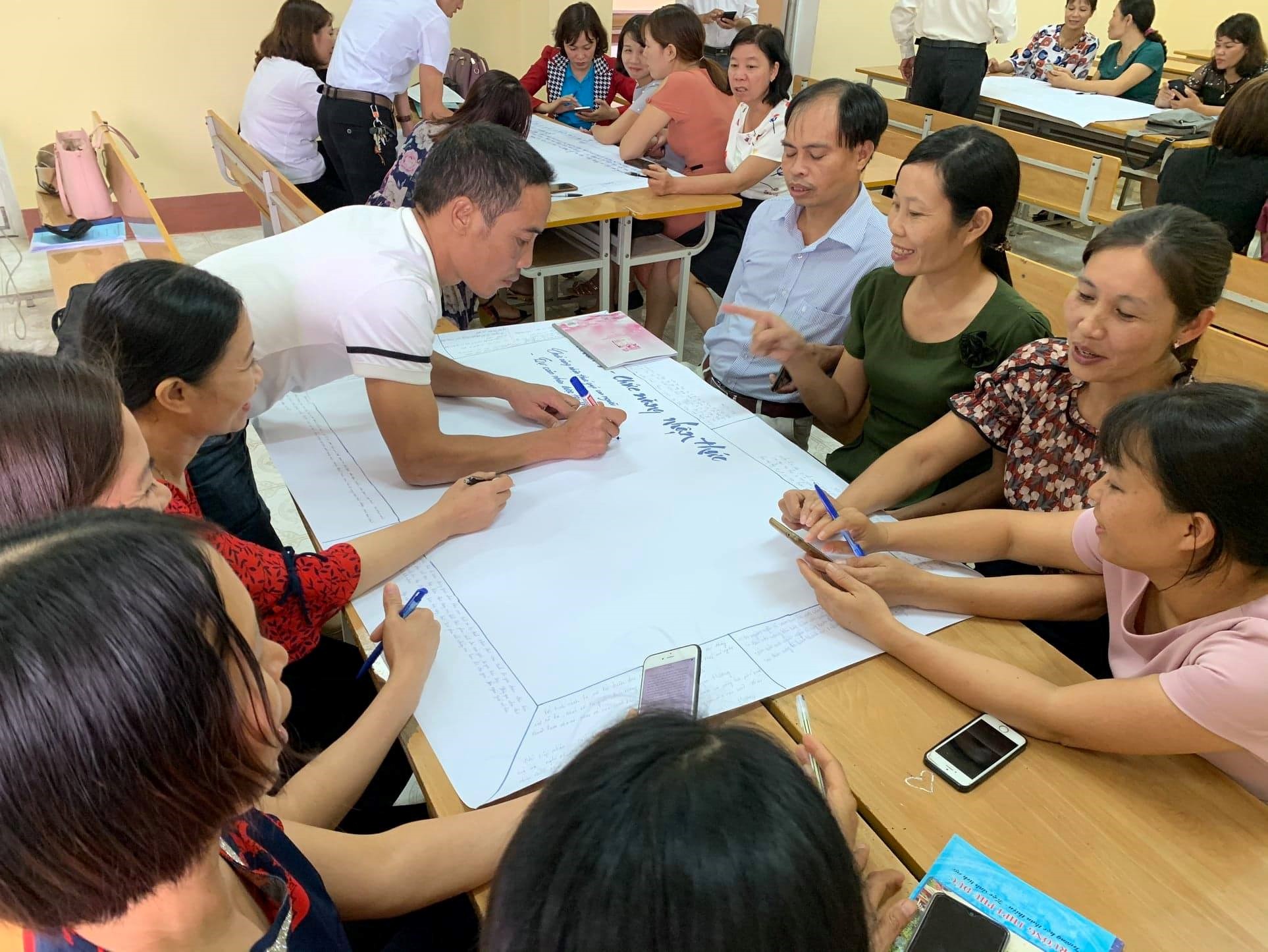 KHI THẦY CÔ MỸ THUẬT ĐI HỌC…