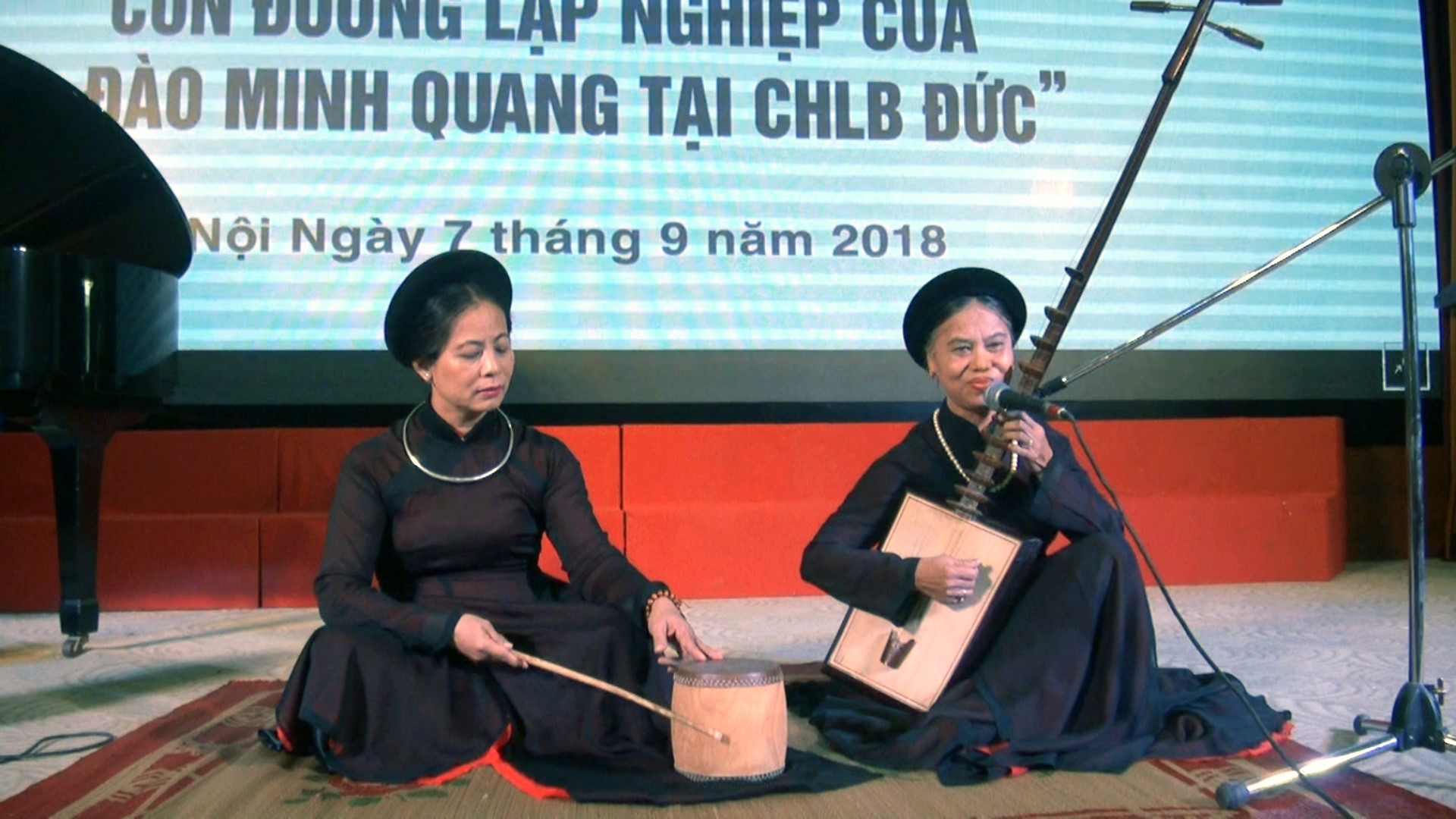 Sinh viên Trường ĐHSP Nghệ thuật TW giao lưu với TS. Đào Minh Quang về “con đường lập nghiệp” tại CHLB Đức