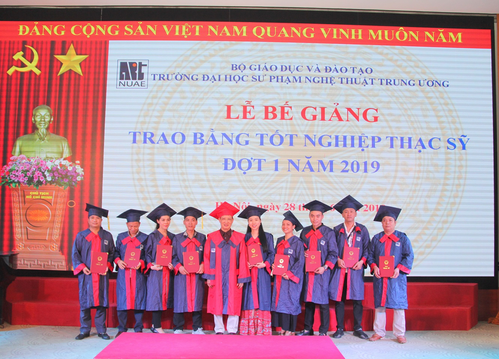 Lễ bế giảng trao bằng tốt nghiệp thạc sĩ đợt 1 năm 2019