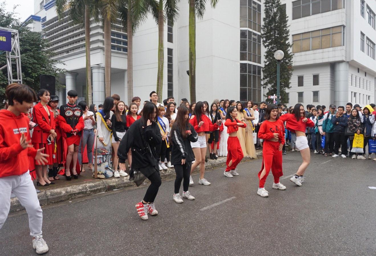 Ngày hội Tư vấn tuyển sinh – hướng nghiệp năm 2019  tại Trường Đại học Bách Khoa Hà Nội