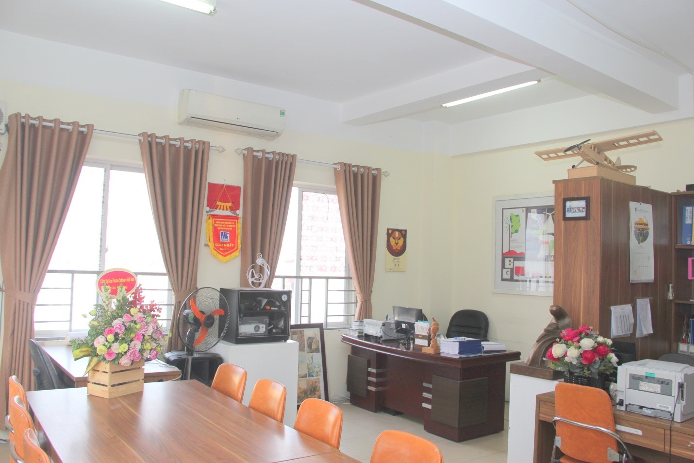 Trường ĐHSP Nghệ thuật TW tổ chức chấm điểm phong trào thi đua “Trang trí góc làm việc Xanh - Sạch - Đẹp” năm 2019