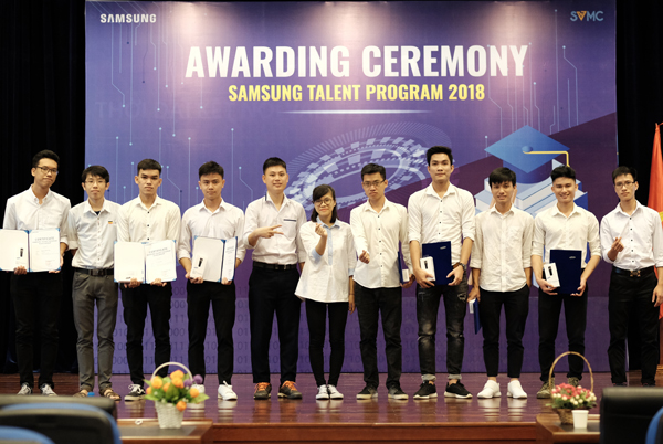11 sinh viên Học viện Công nghệ Bưu chính Viễn thông nhận học bổng tài năng Samsung STP 2018