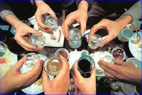 Cần xóa tư tưởng “Tháng Giêng là tháng ăn chơi” của công chức