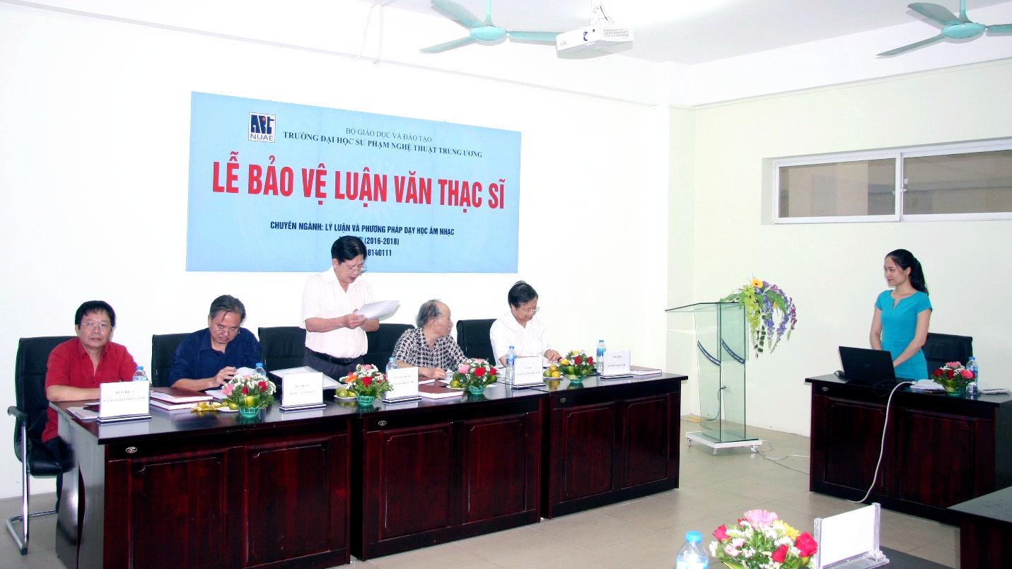 Lễ bảo vệ luận văn của hai học viên Đặng Thị Thu Lệ, K6 và Nguyễn Thùy Linh, K5 - Chuyên ngành LL&PPDH Âm nhạc