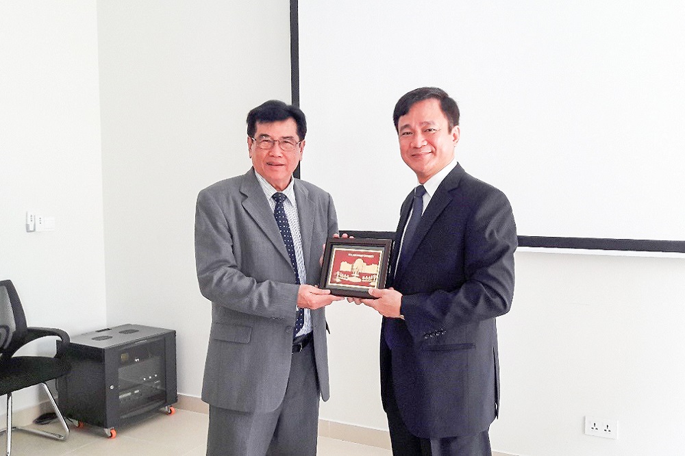 Đại học Tôn Đức Thắng thăm, làm việc với Bộ Giáo dục, Thanh niên và Thể thao Campuchia