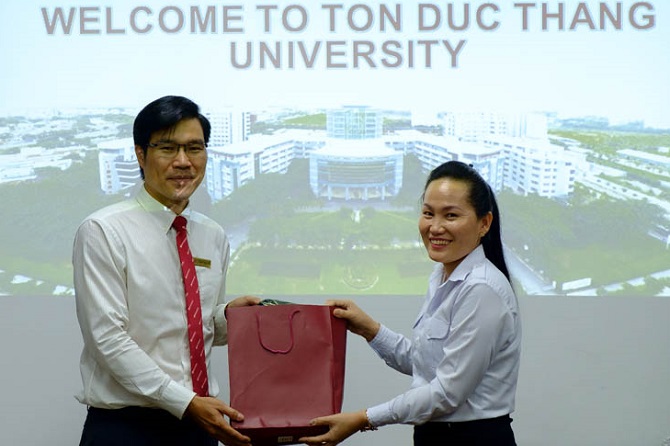 Đón tiếp Đoàn đại biểu giáo dục Campuchia