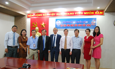 Đoàn đại biểu của Bộ Bưu chính Viễn thông Campuchia đến thăm và làm việc tại Học viện