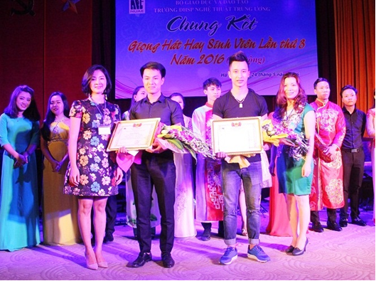 Vòng Chung kết Cuộc thi Giọng hát hay sinh viên Trường ĐHSP Nghệ thuật TW mở rộng lần thứ ba năm 2016