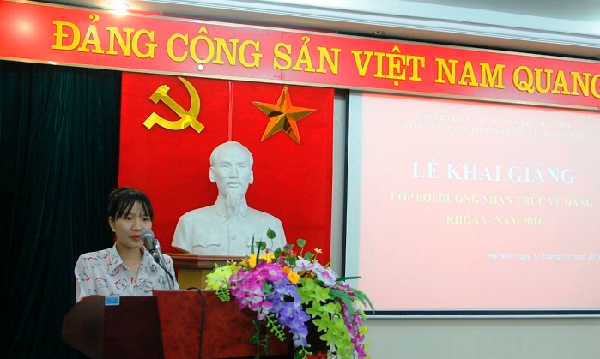 Khai giảng lớp bồi dưỡng nhận thức về Đảng năm 2016