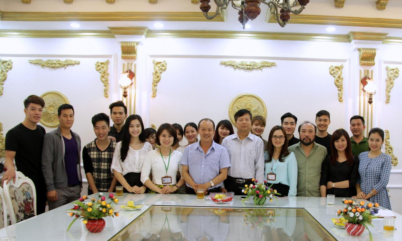 NSƯT. Đức Hải giao lưu, trao đổi kinh nghiệm với ngành Đại học Diễn viên Kịch - Điện ảnh