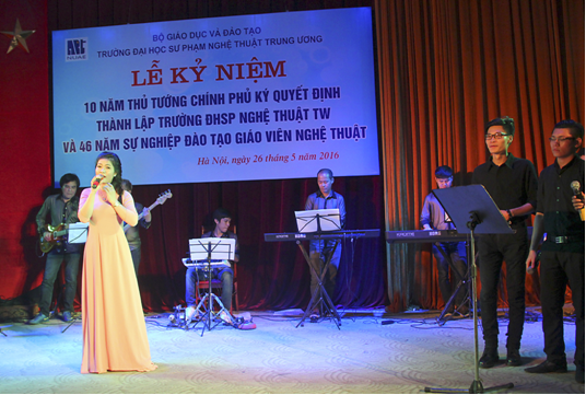 Sôi động Gala Âm nhạc 2016