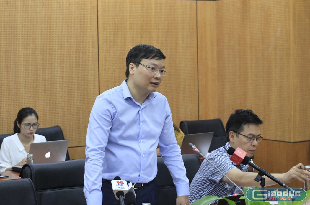 Giáo viên có hợp đồng trước ngày 31/12/2015 được tuyển đặc cách, không phải thi