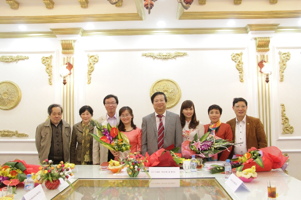 Lễ bảo vệ luận văn Thạc sĩ của hai học viên Nguyễn Thị Hạnh và Nguyễn Thị Na