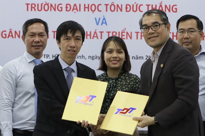 Trường Đại học Tôn Đức Thắng hợp tác với Ngân hàng HDBank