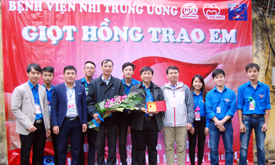 Hơn 600 sinh viên Học viện tham gia Ngày hội hiến máu nhân đạo 2016