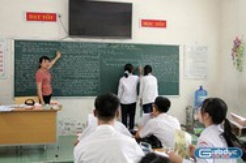 Thay sáng kiến kinh nghiệm, Bộ chỉ ưu ái đơn vị trực thuộc, đại học quốc gia?