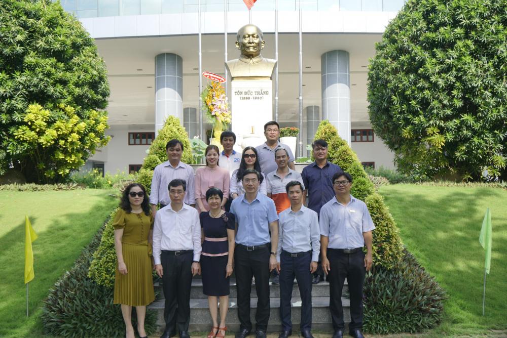 Văn phòng trung ương Đảng thăm và làm việc với Đại học Tôn Đức Thắng