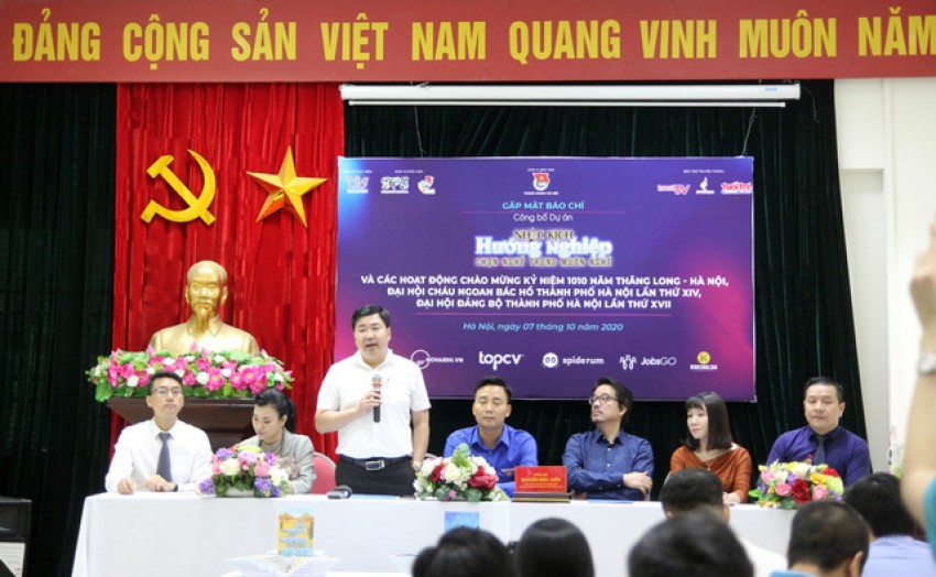 Học sinh Hà Nội được hướng nghiệp, chọn nghề qua nhạc kịch - Ảnh 3.