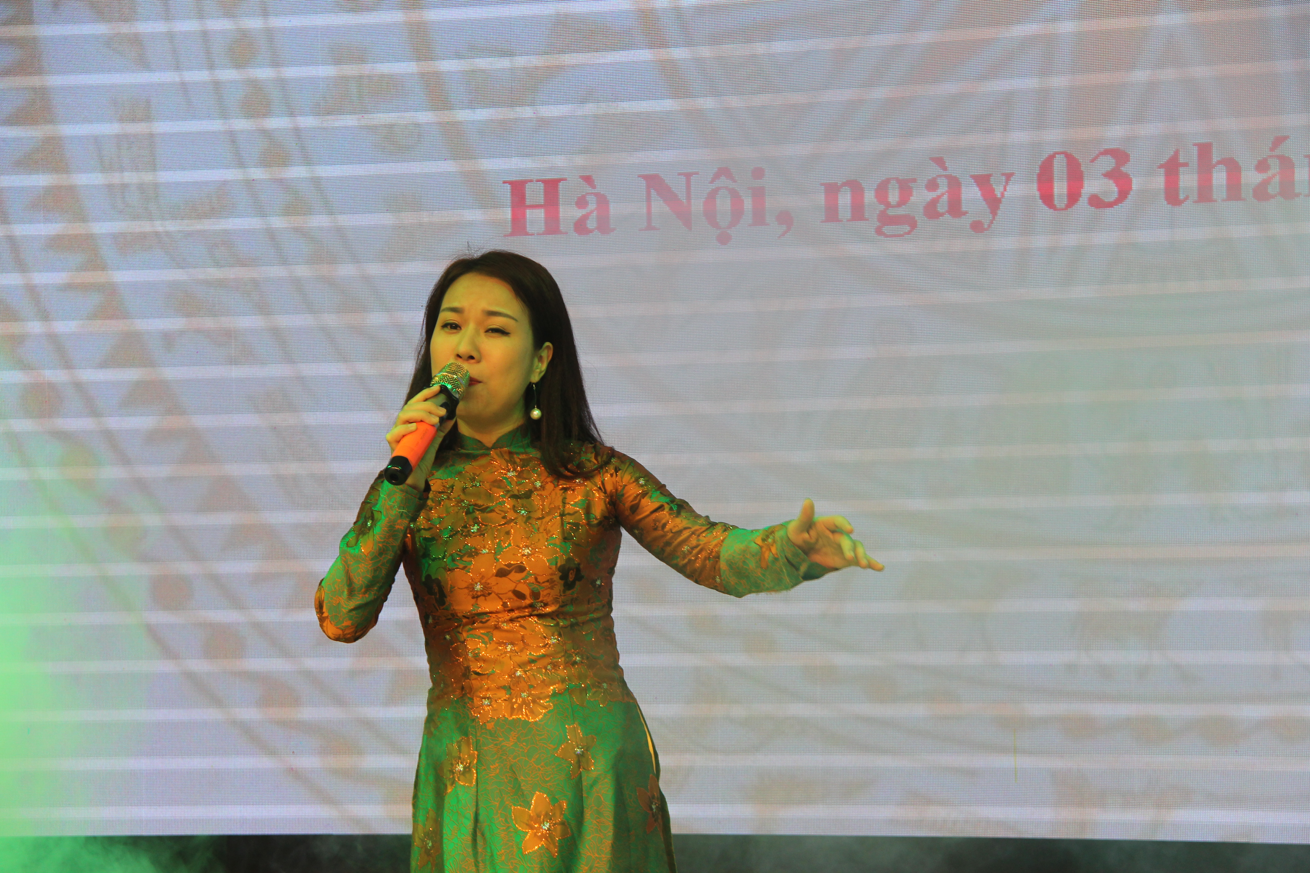 Lễ trao bằng thạc sĩ đợt 2 năm 2019