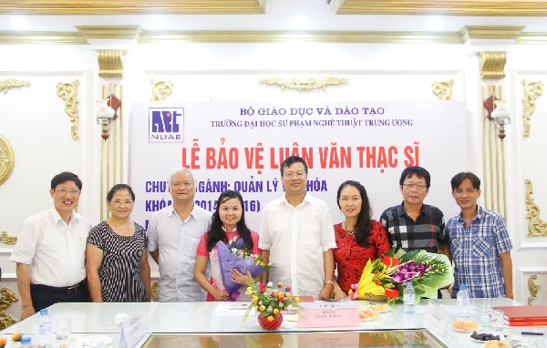 Lễ bảo vệ luận văn Thạc sĩ của hai học viên Nguyễn Thị Thu và Ngô Thị Kim Phụng