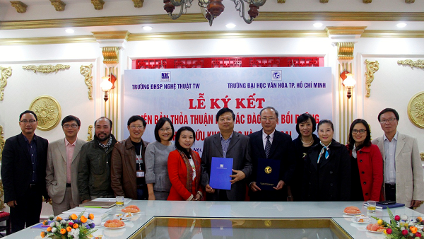 Lễ ký kết biên bản thỏa thuận hợp tác với Trường Đại học Văn hóa thành phố Hồ Chí Minh