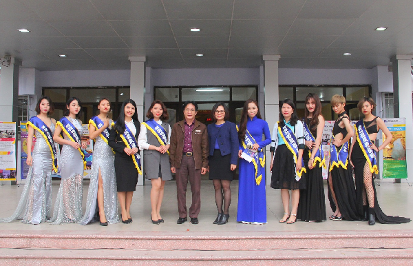 Tư vấn tuyển sinh - hướng nghiệp năm 2017 tại Trường THPT Nguyễn Trãi