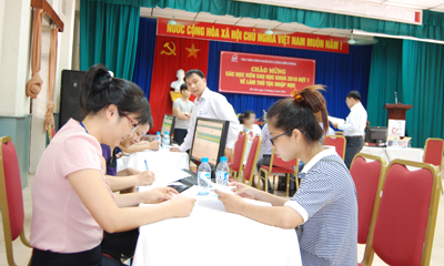 Tổ chức nhập học cho học viên cao học đợt 1 năm 2016