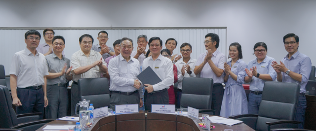 Làm việc với Đại học thể thao quốc gia Đài Loan